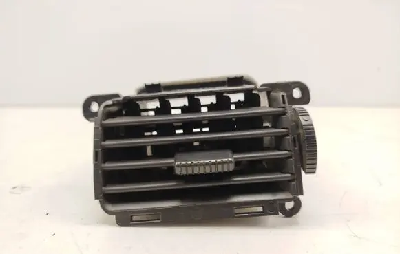 Mazda 3 I Dash center air vent grill BP4K64930