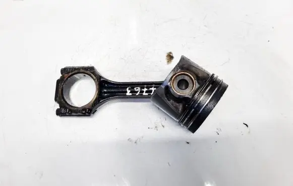 Volkswagen PASSAT B4 Piston with connecting rod