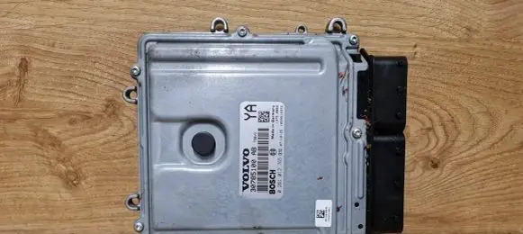 Volvo S80 Engine control unit/module 30785100AB 0281012765