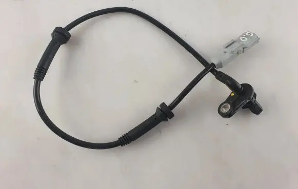 Dacia Sandero ABS rear brake sensor 479009767R 10071164944