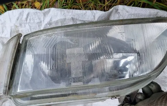 Renault Espace II Headlight/headlamp 08297609