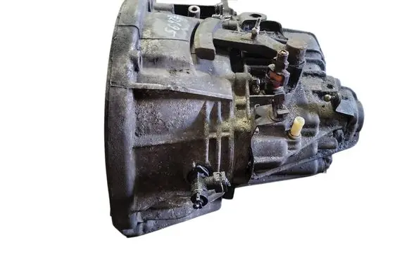 Nissan Primastar Manual 6 speed gearbox 8200398675 PK6375