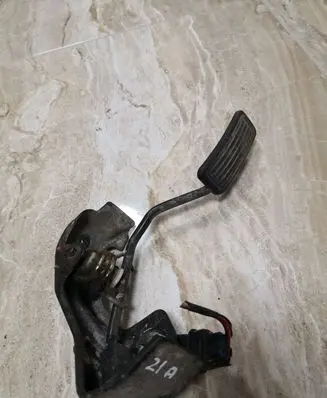Toyota Corolla Verso E121 Accelerator throttle pedal 8928147010 1983003010
