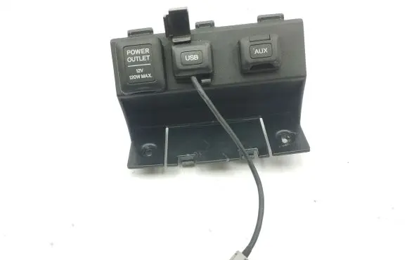 Honda Accord AUX in-socket connector 