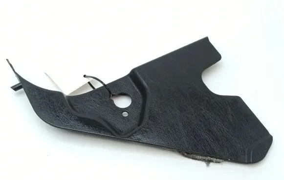 Foot area side trim