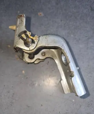 Peugeot Expert Front door lower hinge ES70