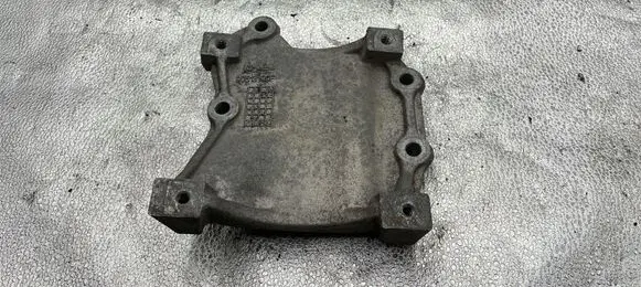 Chrysler Voyager A/C compressor mount bracket 90513199F