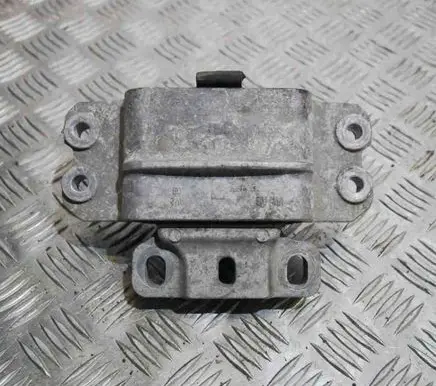 Audi A3 S3 8P Engine mount bracket 3C0199555P