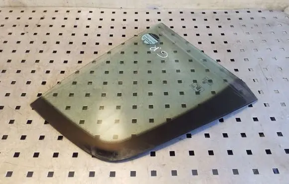 Volkswagen Golf Plus Rear vent window glass 