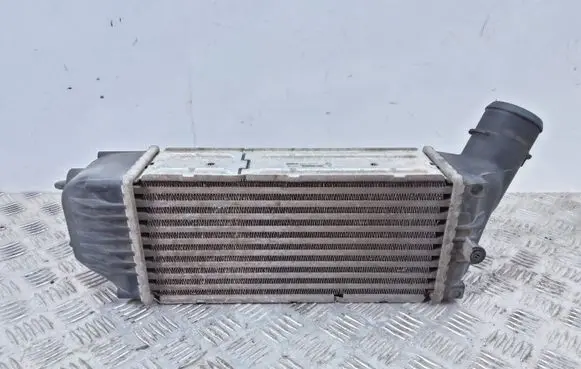 Citroen C4 I Picasso Intercooler radiator 9656897180