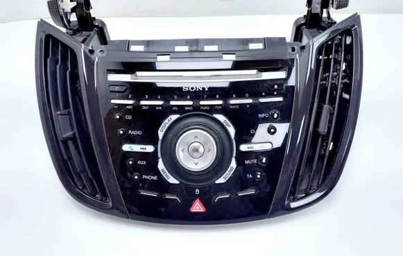Radio/GPS head unit trim