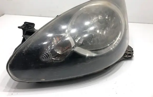 Toyota Aygo AB10 Headlight/headlamp 81150-0H020