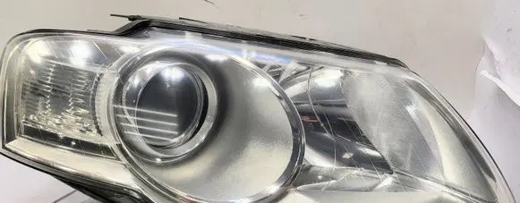 Volkswagen PASSAT B6 Headlight/headlamp