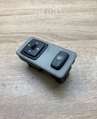 Mitsubishi Galant Fog light switch MR270894