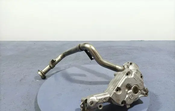 Jeep Grand Cherokee Oil pump 15212078G