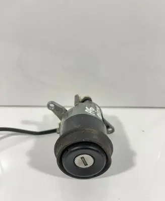 Audi A6 S6 C4 4A Tailgate exterior lock 