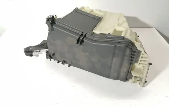 Mercedes-Benz E W212 Fuse box set A2125400082
