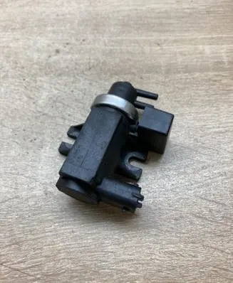 Opel Astra H Vacuum valve 9128118