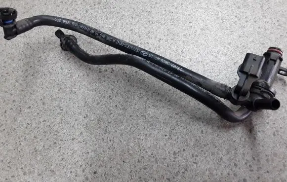 Mercedes-Benz A W177 Breather valve A2760181900