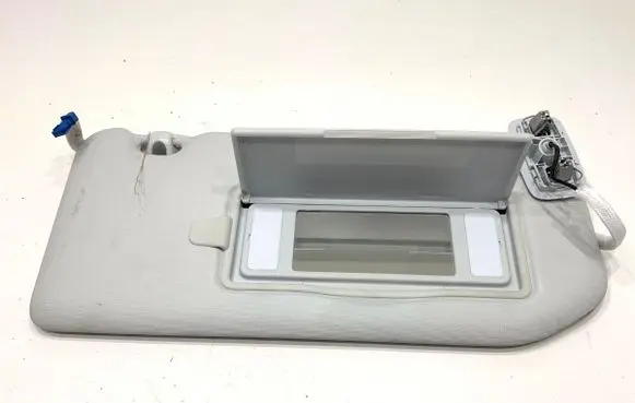 Peugeot 3008 II Sun visor