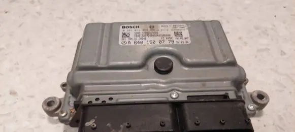 Mercedes-Benz A W169 Engine control unit/module A6401500779 0281012060