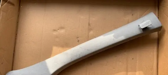 Opel Astra H Windshield trim 13113898