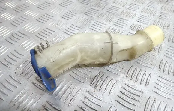 Volvo V70 Window washer liquid tank fill tube 9178568