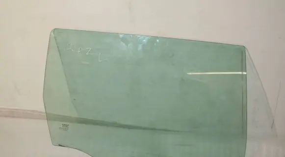 Volvo V70 Rear door window glass 43R001105 DOT57M20AS2
