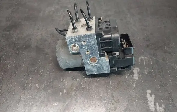 Audi A4 S4 B5 8D ABS Pump 8E0614111AB 0265216559 0273004281