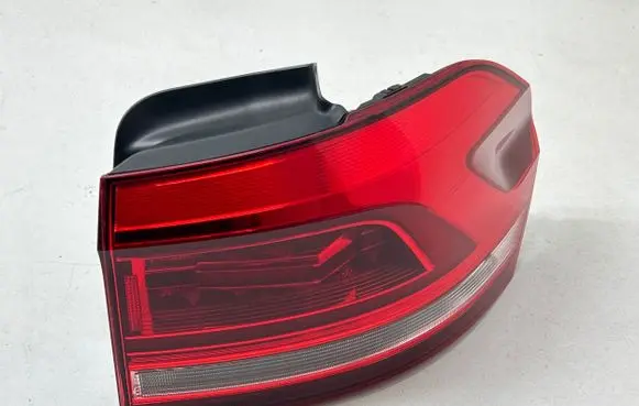 Volkswagen Touran III Rear/tail lights 5TA945208A 90059884A