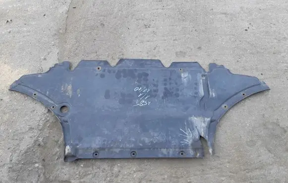 Audi A5 8T 8F Engine splash shield/under tray