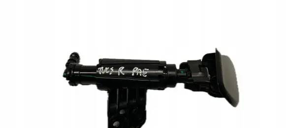 Hyundai Tucson TL Headlight washer spray nozzle D7986-02600