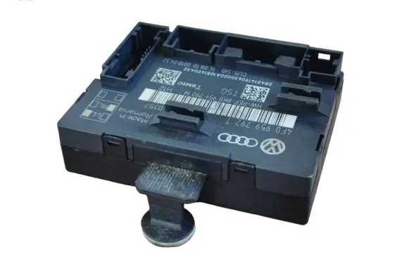 Audi Q7 4L Door control unit/module 8K0959792M 4F0959792T
