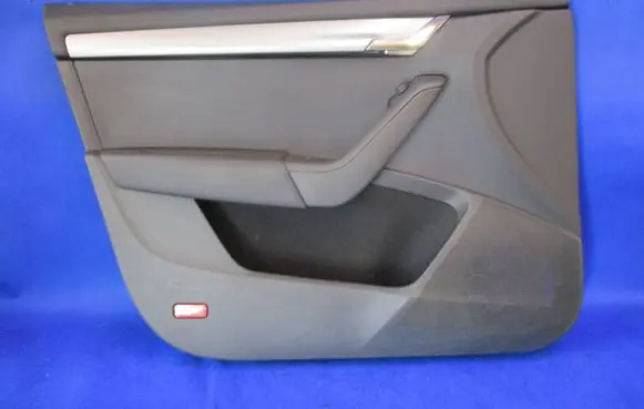Skoda Octavia Mk3 (5E) Coupe rear side trim panel