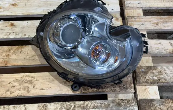 Mini One - Cooper Coupe R56 Headlight/headlamp 162705-03 0301225274 MP50080