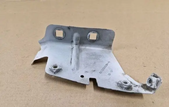 Renault Master III Fender mounting bracket 641C30003R