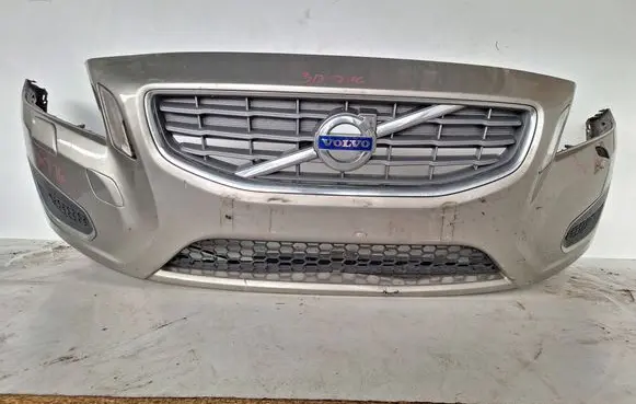 Volvo V60 Front bumper 31290811