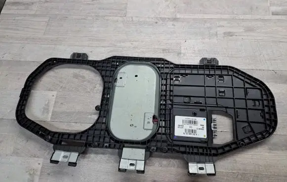 Mercedes-Benz ML W164 Aerial antenna amplifier A2518202275 28024813 S4813R1712401911