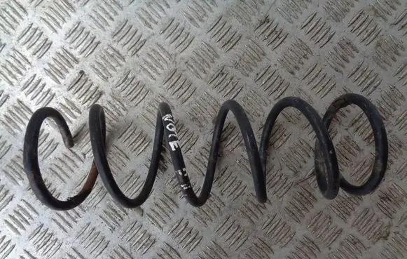 Nissan Note (E12) Front coil spring 