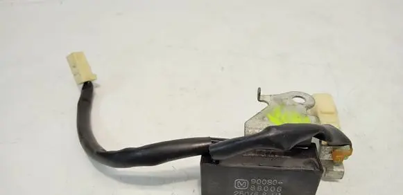 Toyota Avensis T250 Sensor 9008088006