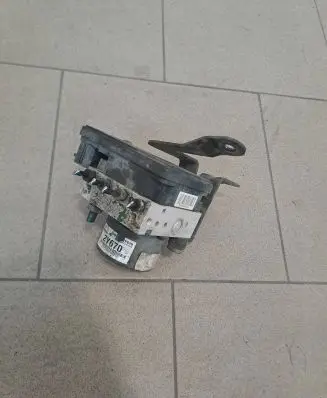 Hyundai ix35 ABS Pump 589202Y670