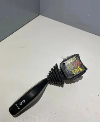 Opel Zafira A Indicator stalk 90560991 12263700