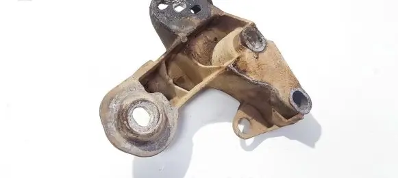 Audi A6 S6 C5 4B Engine mounting bracket 8e0199352d