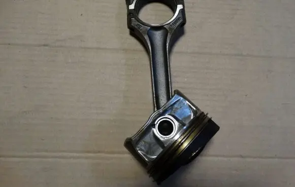 Audi A6 S6 C6 4F Piston 
