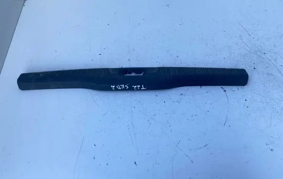Toyota Avensis T220 Trunk/boot sill cover protection 5838705050