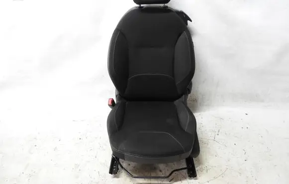 Citroen DS3 Front driver seat w457dgghhjj
