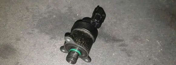 Fuel pressure sensor