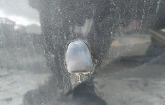 Volvo V50 Windshield washer spray nozzle 