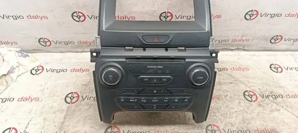 Ford Mondeo MK V Radio/GPS head unit trim 18e245 08267040013 900267040013