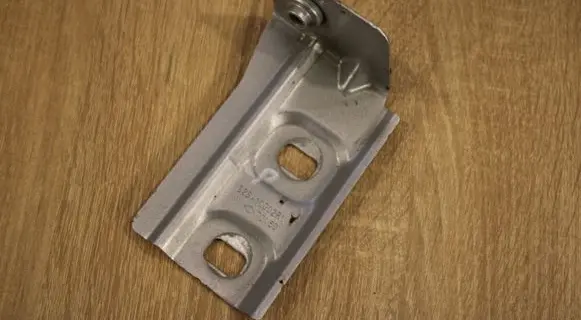Renault Laguna III Fender mounting bracket 625A10002R